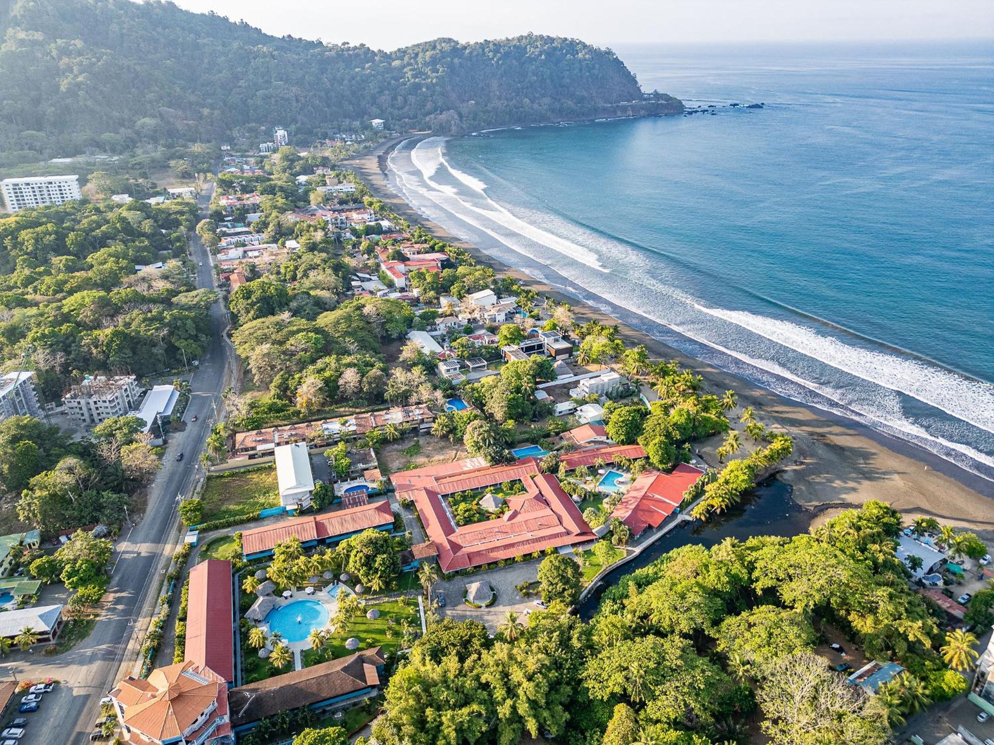 Beach Break Resort & Cr Surf Camp Jacó Eksteriør billede