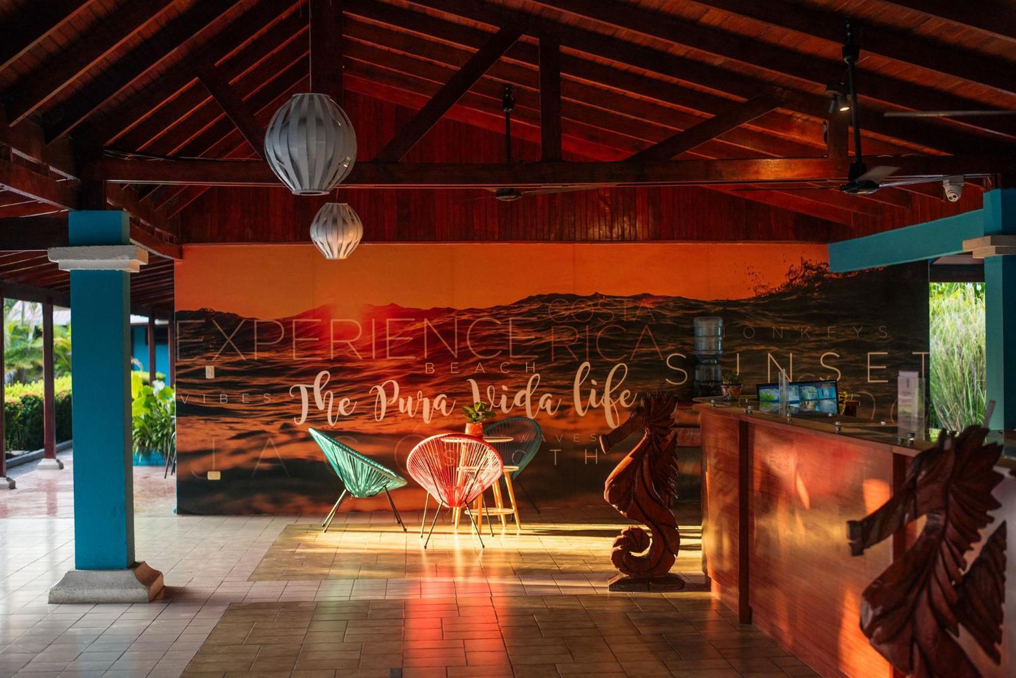 Beach Break Resort & Cr Surf Camp Jacó Eksteriør billede