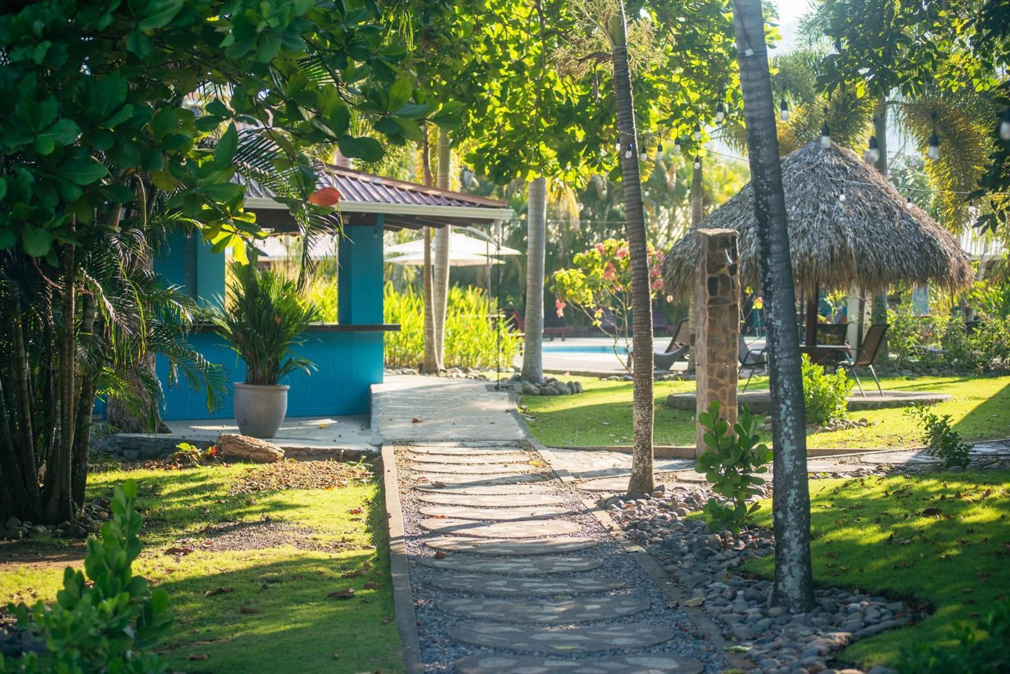 Beach Break Resort & Cr Surf Camp Jacó Eksteriør billede